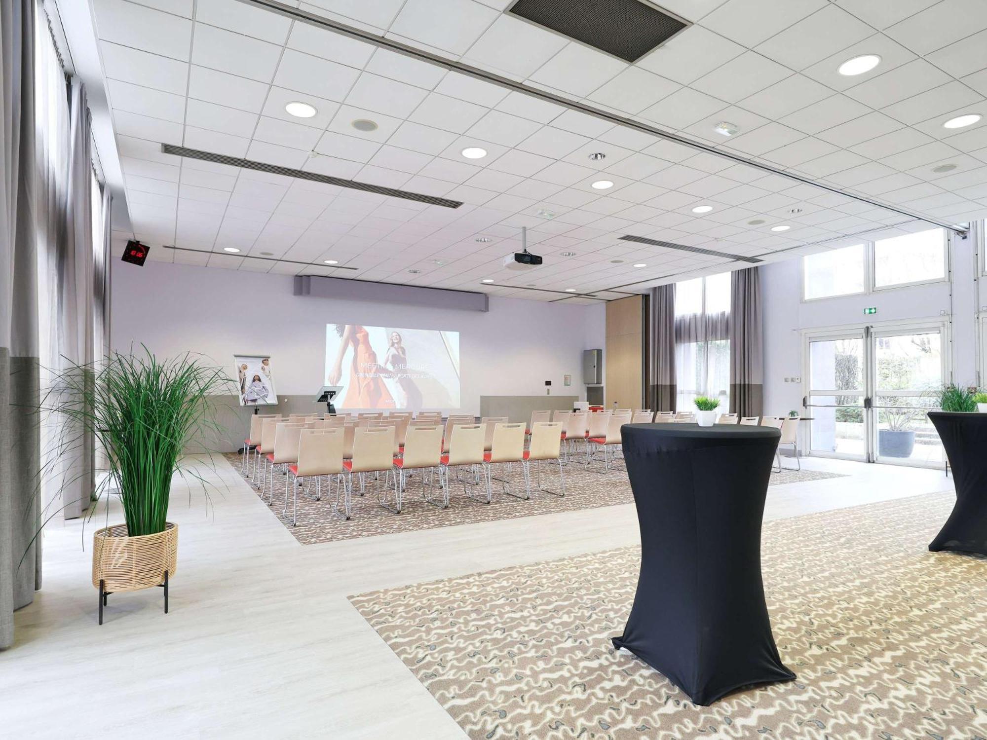 Mercure Grenoble Centre Porte Des Alpes Екстер'єр фото