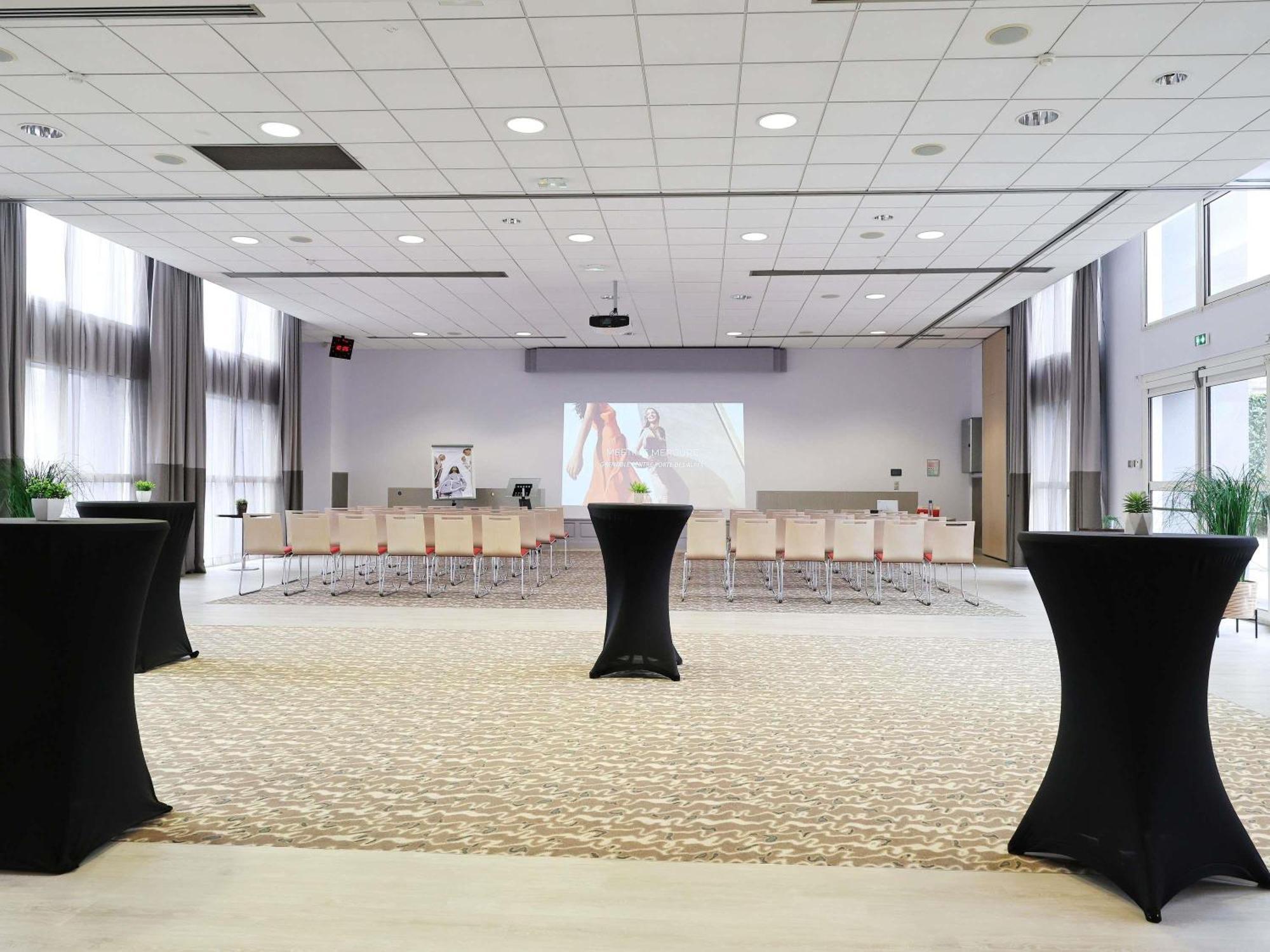 Mercure Grenoble Centre Porte Des Alpes Екстер'єр фото